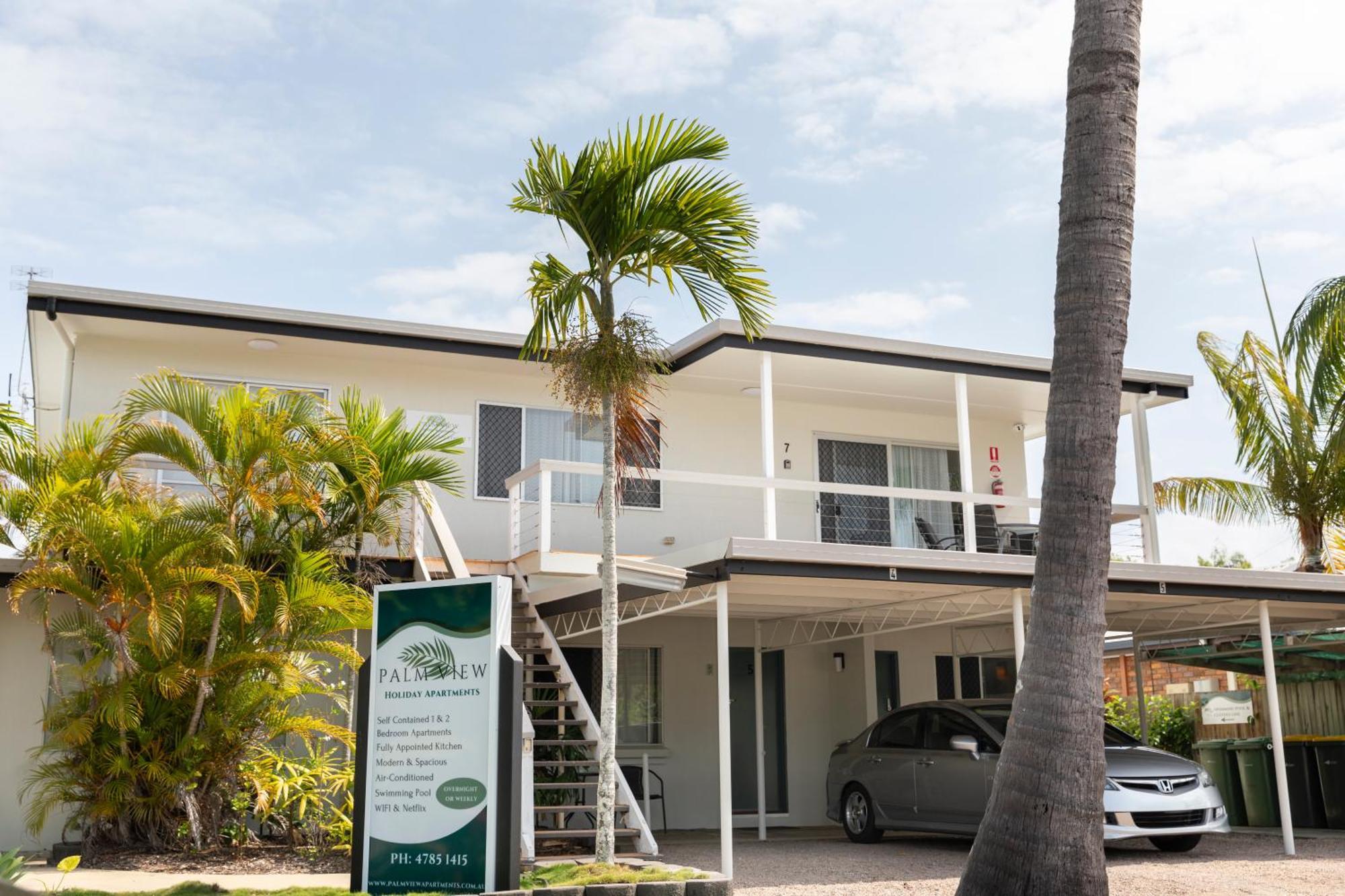 Palm View Holiday Apartments Bowen Eksteriør billede