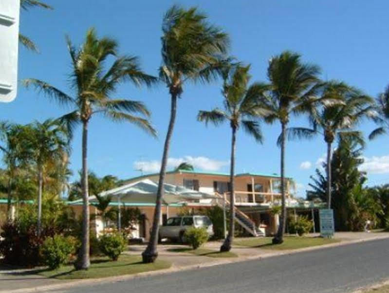 Palm View Holiday Apartments Bowen Eksteriør billede